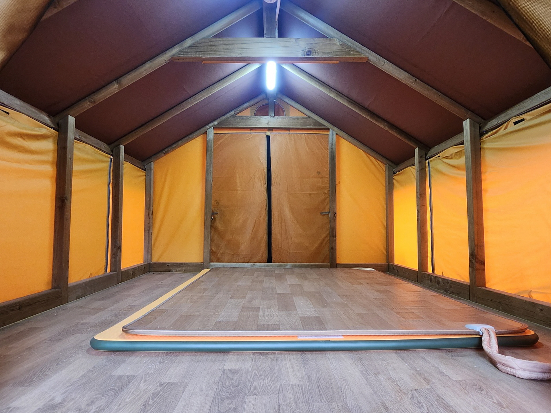 산막텐트형_내부